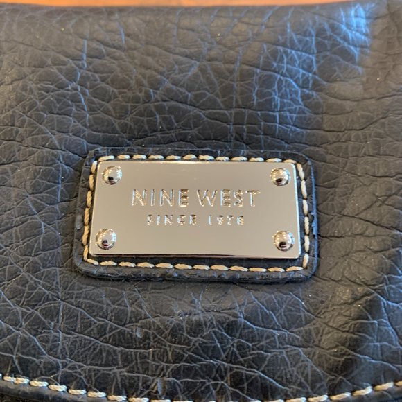 Nine West Clutch - Picture 4 of 5
